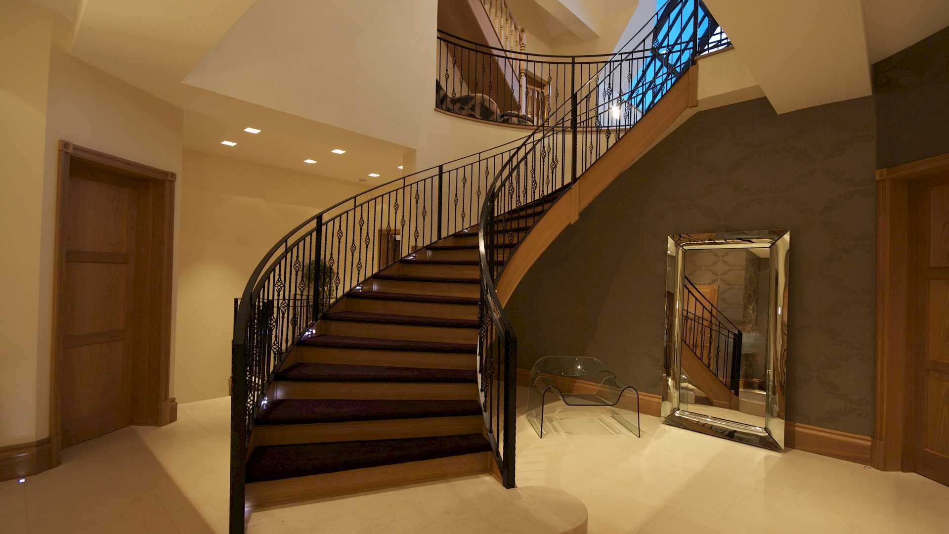 Staircase with smart home lighting